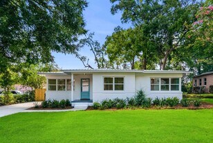 1827 Fernando Dr in Tallahassee, FL - Building Photo