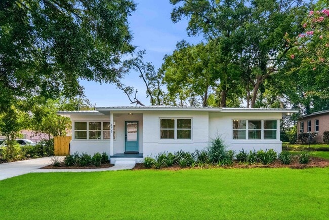 property at 1827 Fernando Dr