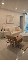 2539 S Bayshore Dr in Miami, FL - Building Photo