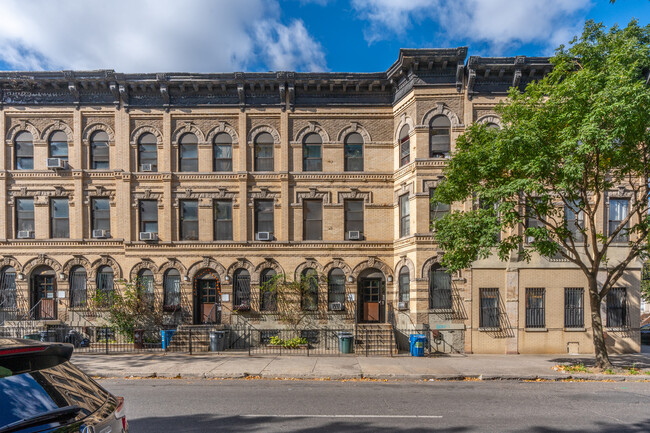 128 Saratoga Ave in Brooklyn, NY - Building Photo - Building Photo