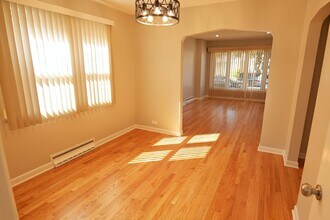 5047 S Leclaire Ave in Chicago, IL - Building Photo - Building Photo