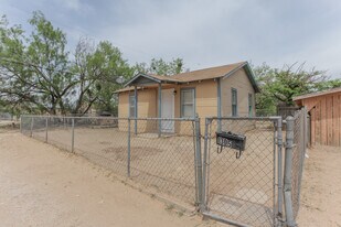 1305 State St in Big Spring, TX - Building Photo