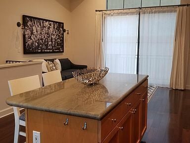 789 E Santa Clara St in Ventura, CA - Building Photo