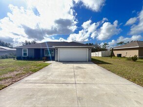 8 Fisher Loop Course in Ocklawaha, FL - Building Photo - Building Photo