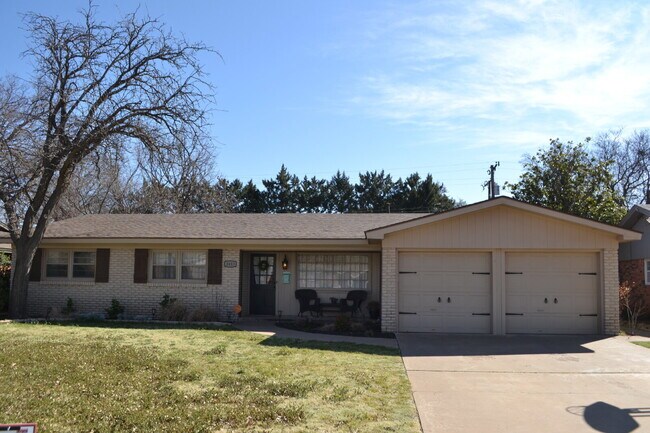 property at 3413 62nd St