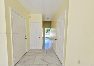 1209 NW 27th Ave in Pompano Beach, FL - Building Photo - Building Photo