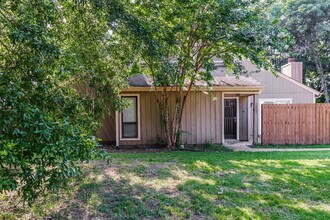 1407 Sandy Stone Ln in Memphis, TN - Building Photo - Building Photo