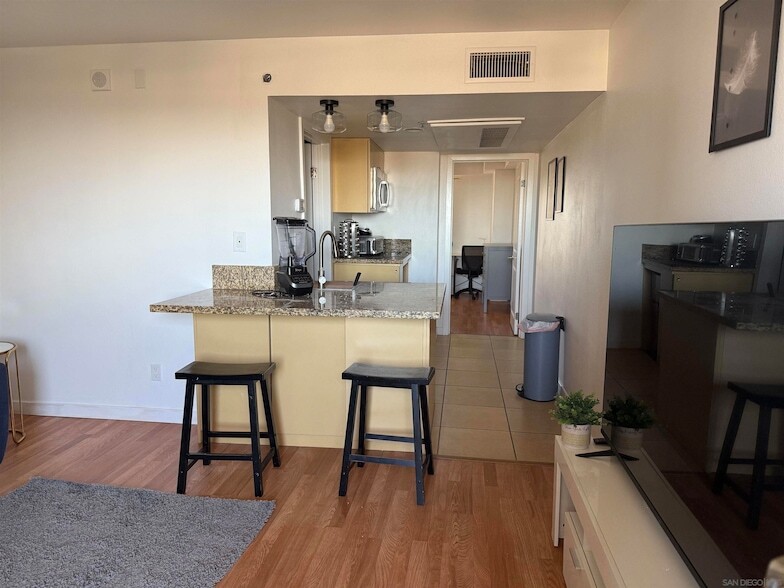 801 National City Blvd, Unit 1005 in National City, CA - Building Photo