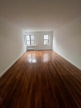 500 W 235th St in Bronx, NY - Building Photo - Building Photo