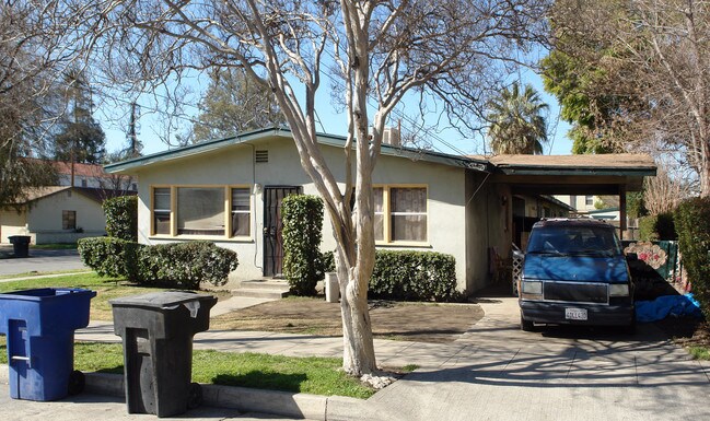 264-268 Magnolia Ave in San Bernardino, CA - Foto de edificio - Building Photo