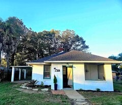 3230 W Gonzalez St in Pensacola, FL - Building Photo