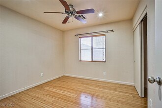 5128 Fall Meadows Ave in Las Vegas, NV - Building Photo - Building Photo