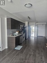 123 Parkway Forest Dr in Toronto, ON - Building Photo - Building Photo