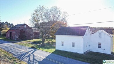 654 Youngs Hill Rd in Easton, PA - Building Photo - Building Photo