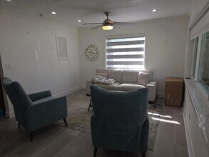 1532 Fletcher St in Hollywood, FL - Foto de edificio - Building Photo