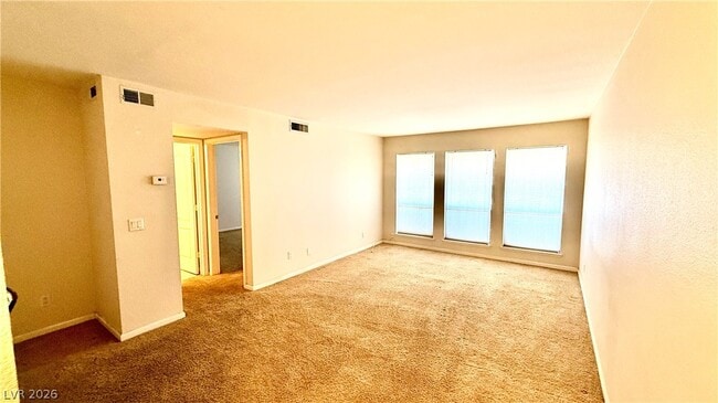 property at 2822 Loveland Dr