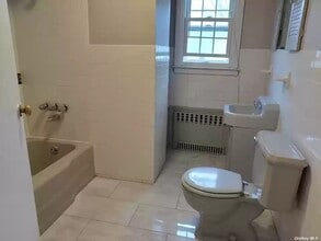 8640 235th Ct, Unit 2nd floor in Queens Village, NY - Building Photo - Building Photo