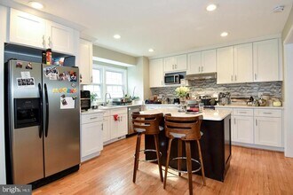 13171 Ruby Lace Ct in Herndon, VA - Building Photo - Building Photo