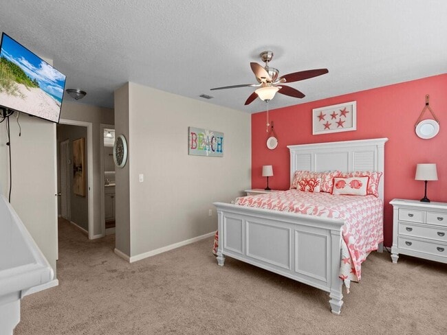 1901 Indian River Blvd in Vero Beach, FL - Building Photo - Building Photo