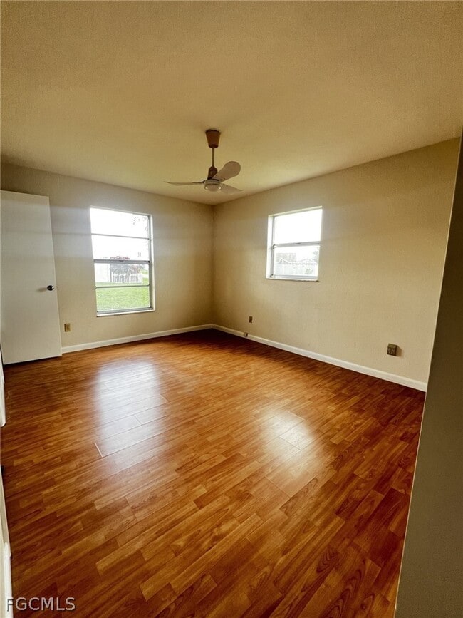 1102 SE 16th St in Cape Coral, FL - Building Photo - Building Photo