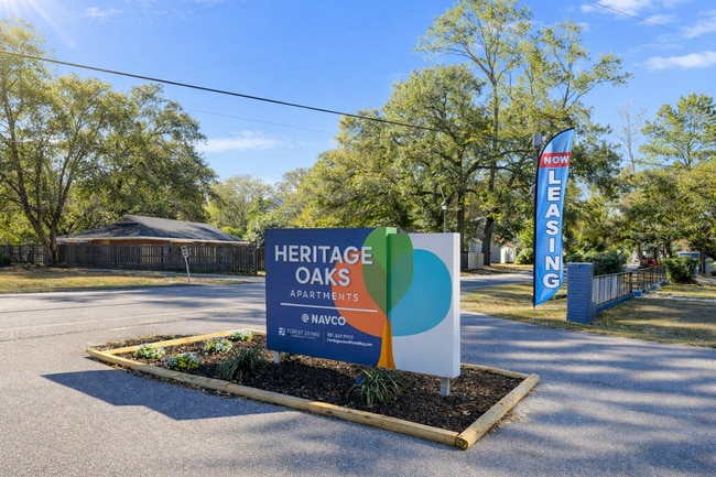 Heritage Oaks @ Navco (Promotion!)