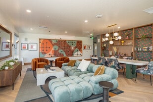 The Bernice in Sacramento, CA - Building Photo