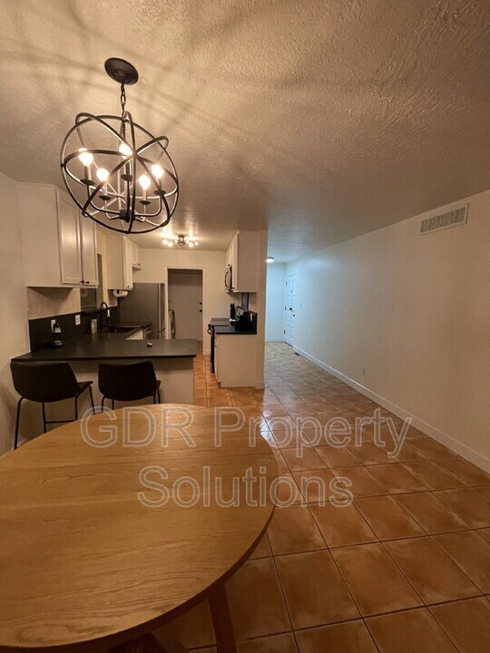 520 Ortiz Dr NE in Albuquerque, NM - Building Photo
