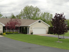 W480 Cindy Ann Ln, Unit W478 Cindy Ann RD in Kaukauna, WI - Building Photo - Building Photo