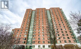 41 Markbrook Ln in Toronto, ON - Building Photo