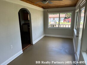 1404 S Knoxville Ave in Tulsa, OK - Building Photo - Building Photo