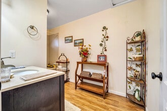 142 Maluniu Ave in Kailua, HI - Building Photo - Building Photo