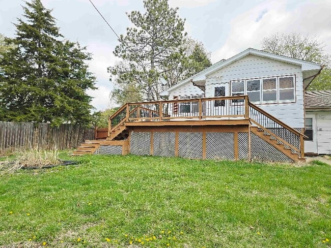 property at 2111 Palmer Cir