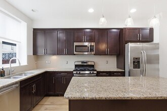 409 S East Ave in Baltimore, MD - Building Photo - Building Photo