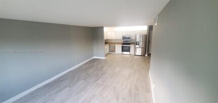 14840 Naranja Lakes Blvd in Homestead, FL - Building Photo - Building Photo