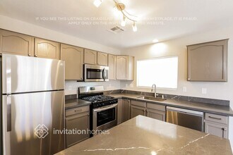 5256 Mineral Lake Dr in Las Vegas, NV - Building Photo - Building Photo