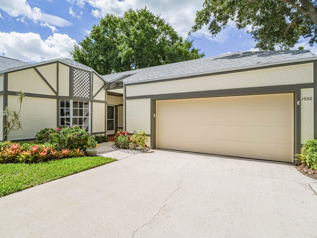 property at 1930 Westhampton Ct
