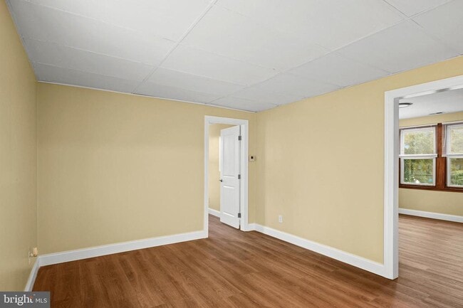 property at 35 3rd Ave