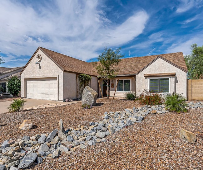 1118 E Wickieup Ln in Phoenix, AZ - Building Photo - Building Photo
