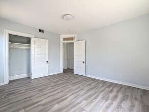5401 Broad St in Pittsburgh, PA - Building Photo - Building Photo
