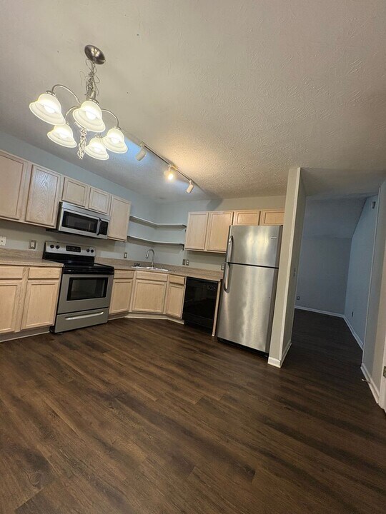 102 Byakoa Ln in Georgetown, KY - Building Photo