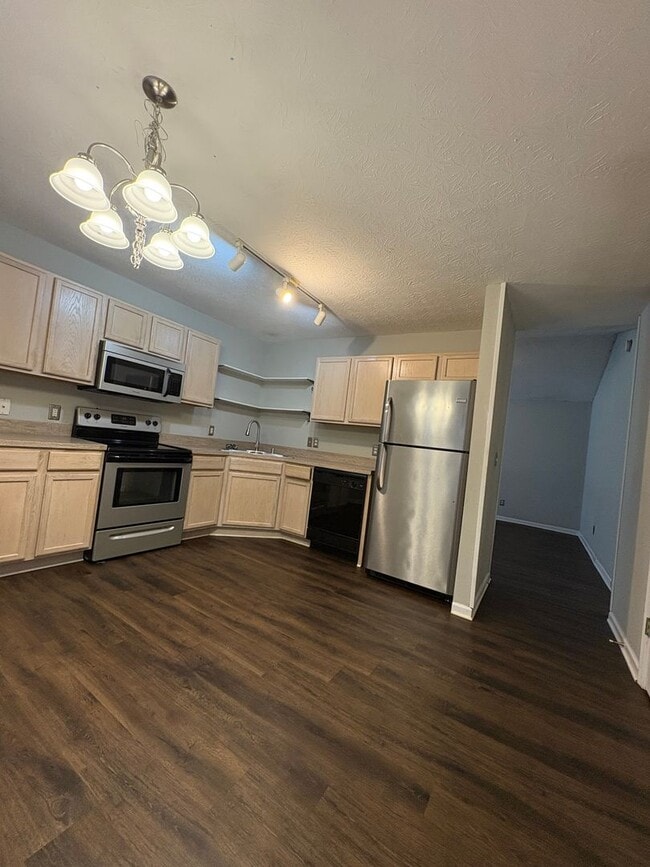 property at 102 Byakoa Ln