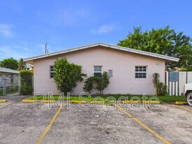 2711 NW 1st St in Pompano Beach, FL - Building Photo