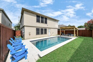 11754 Green Coral Drive in Houston, TX - Building Photo