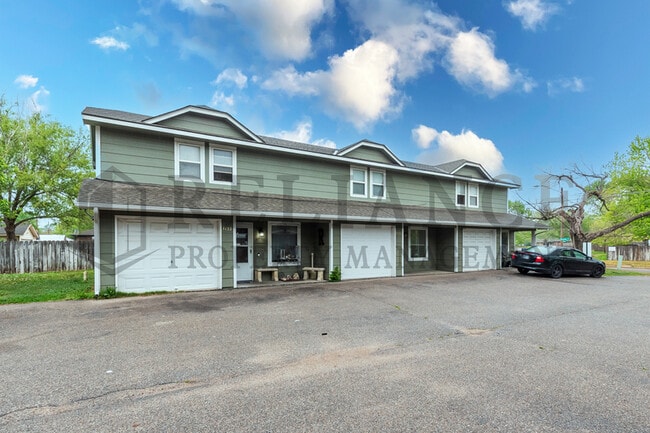 1135 N Meridian Ave in Wichita, KS - Building Photo - Building Photo