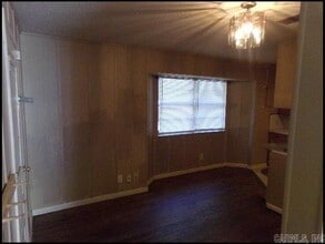 8 Utica Ln in Little Rock, AR - Building Photo - Building Photo