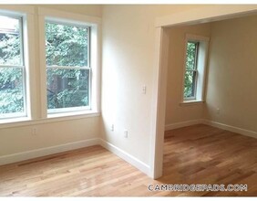367 Harvard St in Cambridge, MA - Building Photo - Building Photo