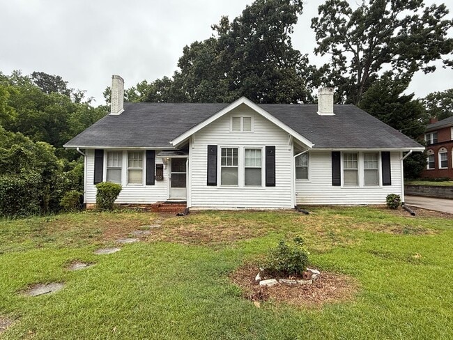property at 112 E Ashe St