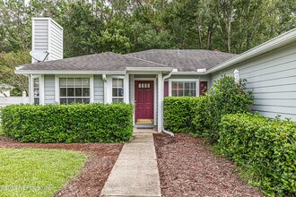 1527 Marble Lake Dr in Jacksonville, FL - Building Photo - Building Photo