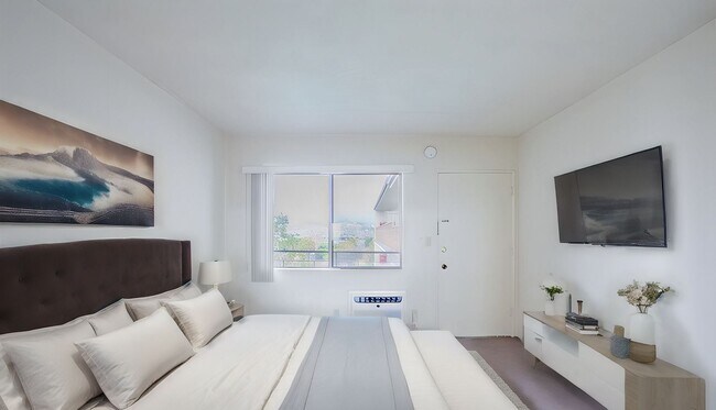 Fairview Heights in Los Angeles, CA - Foto de edificio - Building Photo