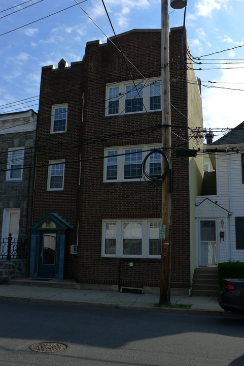 33 Purdy St in Harrison, NY - Building Photo